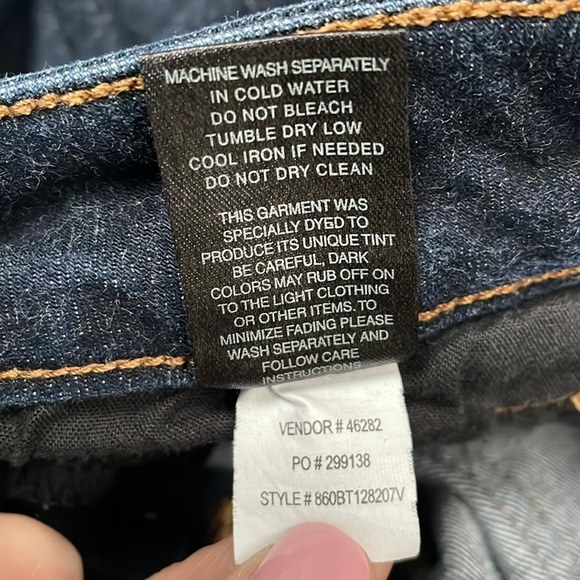 Bullhead Women's Jeans 7 Long Slim Boot Dark Wash Stretch Denim Low Rise Y2K - Picture 15 of 15